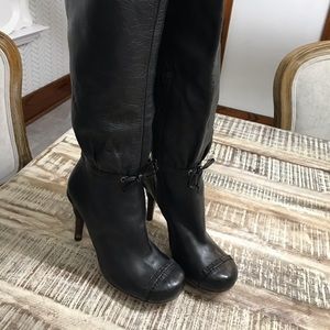 Harlot black leather boots